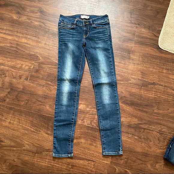 Bullhead Black Skinny Blue Jeans - Size 1 - Picture 1 of 3